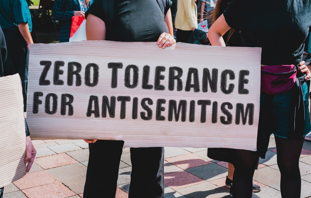  יום השואה תשפ"ד מסמן את עידן האנטישמיות הדיגיטלית