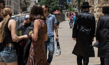 עמדות הציבור היהודי בנוגע לרבנות המקומית הממסדית