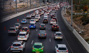 לא מוותרים על הרכב: מה יגרום לישראלים להעדיף תחבורה ציבורית? 
