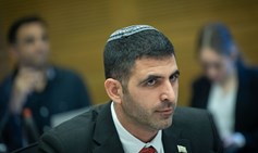 איך כותבים ברצינות על רפורמה בכזה כאוס פוליטי?