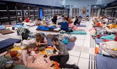 תחנת רכבת שהפכה למקלט, תל אביב, מרץ 2026 | Photo by Chaim Goldberg/Flash90