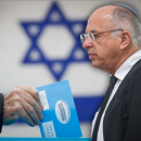 יו"ר ועדת הבחירות, השופט סולברג. להתאים את הכללים למציאות החדשה | Photos by Yonatan Sindel, Olivier Fitoussi/Flash90