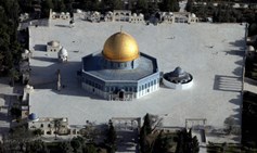 Should Jews Pray on the Temple Mount Today?
