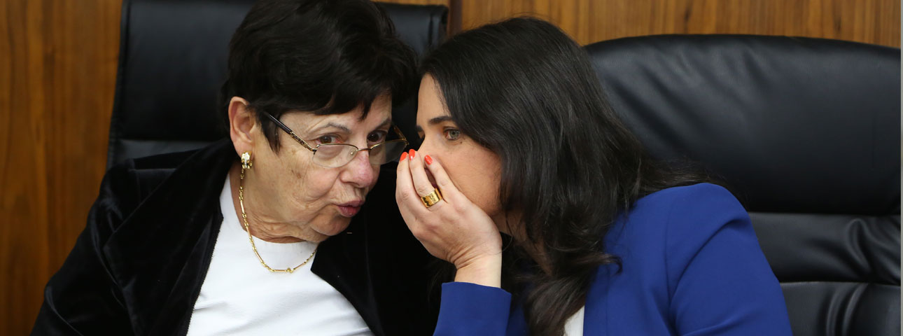 שרת המשפטים, איילת שקד ושופטת בית המשפט העליון, מרים נאור
